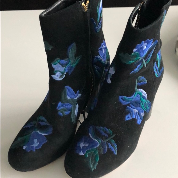 Vero Cuoio suede embroidered booties - Picture 1 of 5